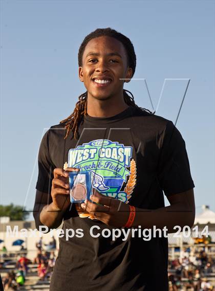 Thumbnail 1 in CIF State Track and Field (Podium Awards) photogallery.
