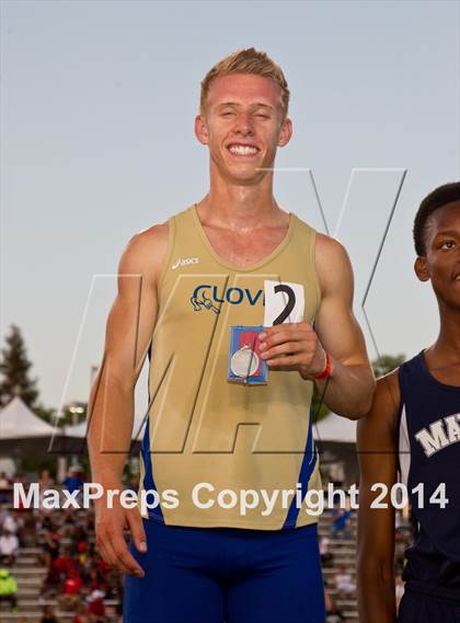Thumbnail 1 in CIF State Track and Field (Podium Awards) photogallery.