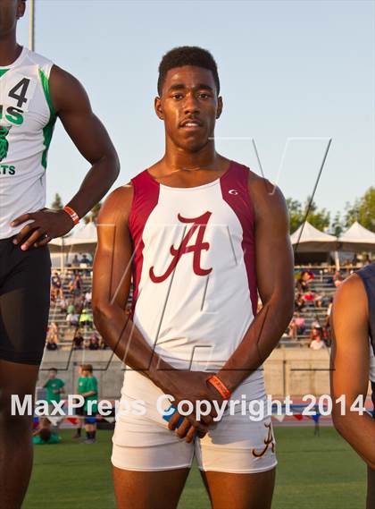 Thumbnail 1 in CIF State Track and Field (Podium Awards) photogallery.
