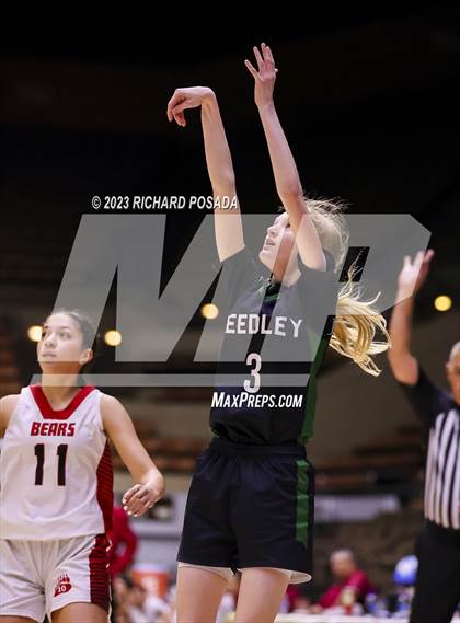 Thumbnail 3 in Reedley vs. Arvin (CIF CS D V Championship) photogallery.