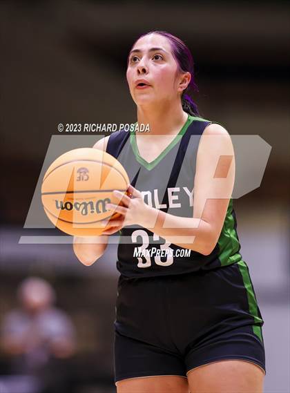 Thumbnail 3 in Reedley vs. Arvin (CIF CS D V Championship) photogallery.