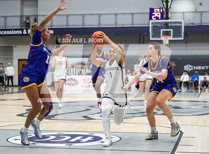 Thumbnail 2 in Montverde Academy vs. Long Island Lutheran (Chipotle Nationals Semifinal) photogallery.