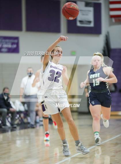 Thumbnail 3 in Syracuse @ Riverton photogallery.