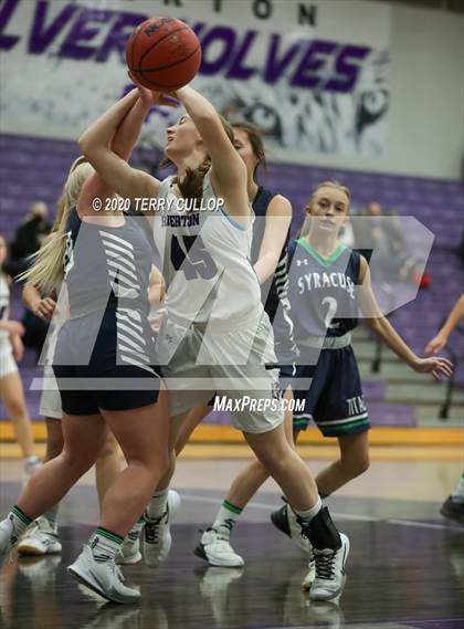 Thumbnail 3 in Syracuse @ Riverton photogallery.