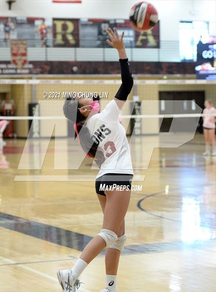 Thumbnail 3 in Mater Dei @ JSerra Catholic photogallery.