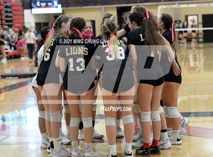 Thumbnail 3 in Mater Dei @ JSerra Catholic photogallery.
