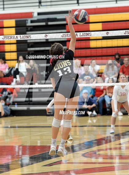 Thumbnail 1 in Mater Dei @ JSerra Catholic photogallery.