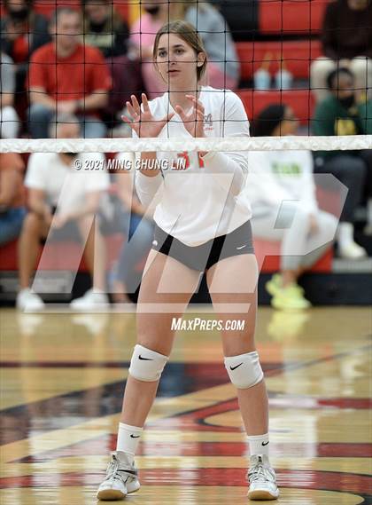 Thumbnail 3 in Mater Dei @ JSerra Catholic photogallery.