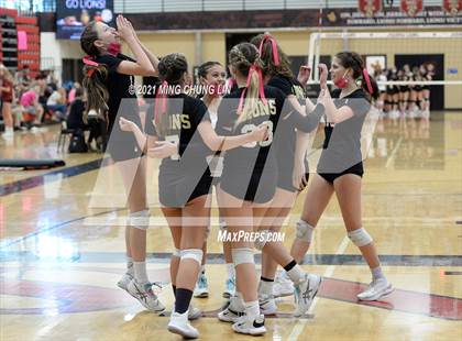 Thumbnail 2 in Mater Dei @ JSerra Catholic photogallery.
