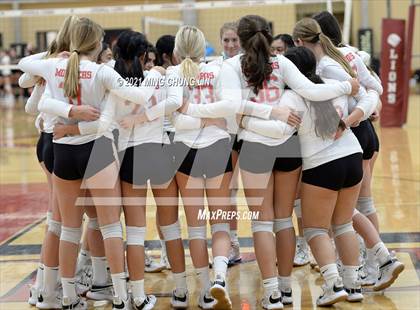 Thumbnail 2 in Mater Dei @ JSerra Catholic photogallery.