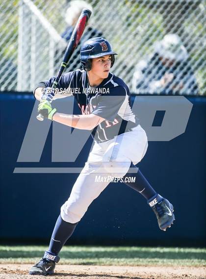 Thumbnail 2 in Brentwood School vs. Verdugo Hills photogallery.