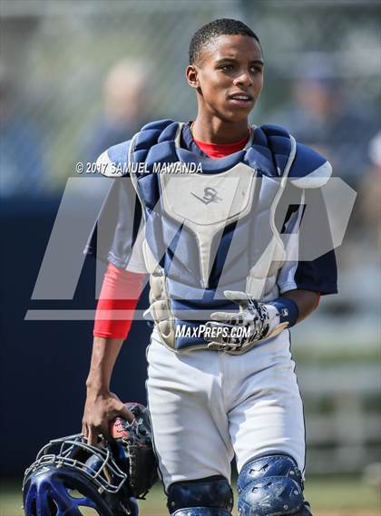 Thumbnail 3 in Brentwood School vs. Verdugo Hills photogallery.