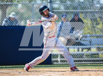Thumbnail 3 in Brentwood School vs. Verdugo Hills photogallery.