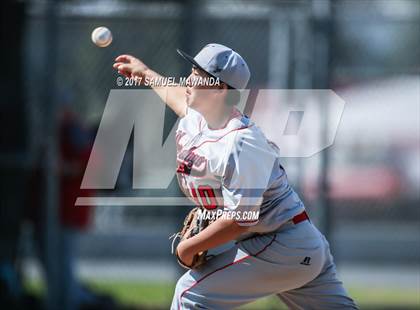 Thumbnail 2 in Brentwood School vs. Verdugo Hills photogallery.