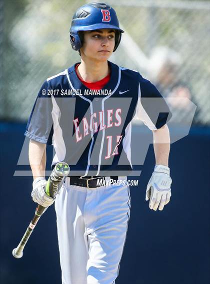 Thumbnail 3 in Brentwood School vs. Verdugo Hills photogallery.