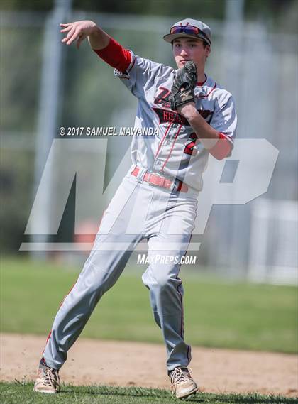 Thumbnail 1 in Brentwood School vs. Verdugo Hills photogallery.
