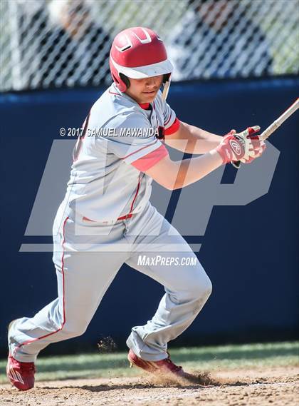 Thumbnail 2 in Brentwood School vs. Verdugo Hills photogallery.