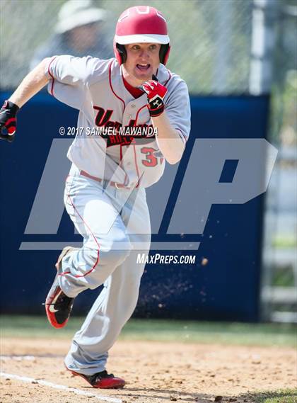 Thumbnail 3 in Brentwood School vs. Verdugo Hills photogallery.