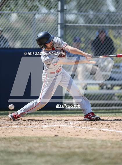 Thumbnail 2 in Brentwood School vs. Verdugo Hills photogallery.