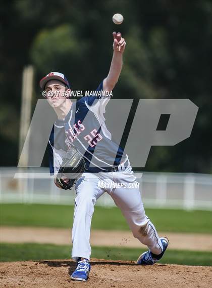 Thumbnail 1 in Brentwood School vs. Verdugo Hills photogallery.