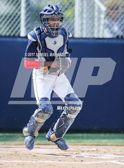 Thumbnail 1 in Brentwood School vs. Verdugo Hills photogallery.