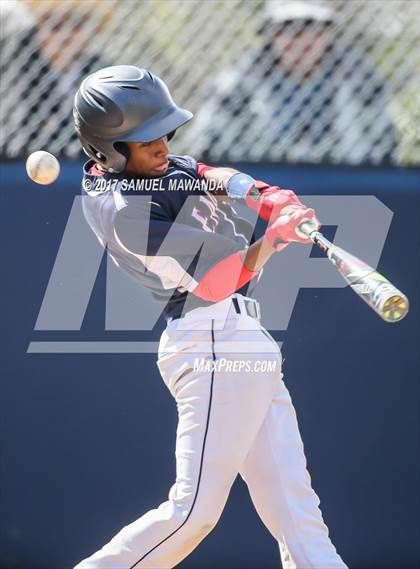Thumbnail 2 in Brentwood School vs. Verdugo Hills photogallery.