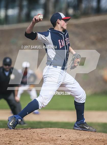 Thumbnail 2 in Brentwood School vs. Verdugo Hills photogallery.