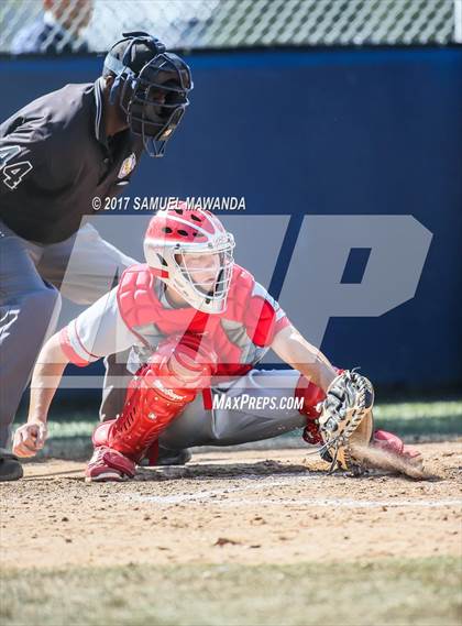 Thumbnail 1 in Brentwood School vs. Verdugo Hills photogallery.