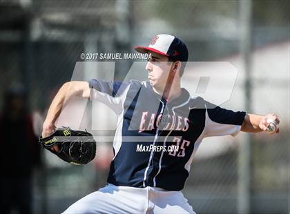 Thumbnail 2 in Brentwood School vs. Verdugo Hills photogallery.