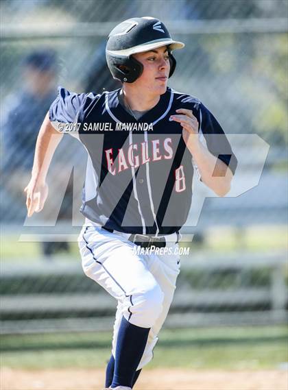 Thumbnail 2 in Brentwood School vs. Verdugo Hills photogallery.