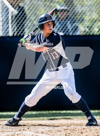 Thumbnail 2 in Brentwood School vs. Verdugo Hills photogallery.