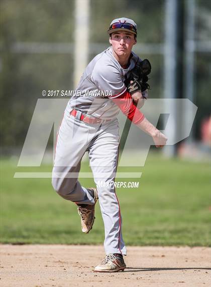 Thumbnail 2 in Brentwood School vs. Verdugo Hills photogallery.
