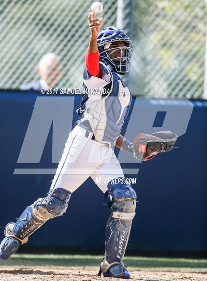 Thumbnail 2 in Brentwood School vs. Verdugo Hills photogallery.