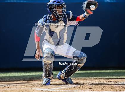 Thumbnail 1 in Brentwood School vs. Verdugo Hills photogallery.