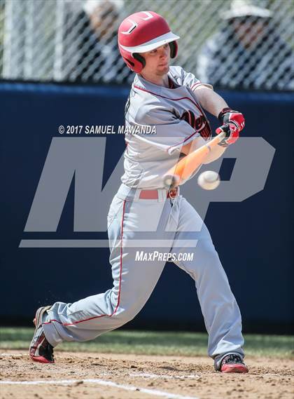 Thumbnail 2 in Brentwood School vs. Verdugo Hills photogallery.