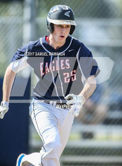 Thumbnail 2 in Brentwood School vs. Verdugo Hills photogallery.