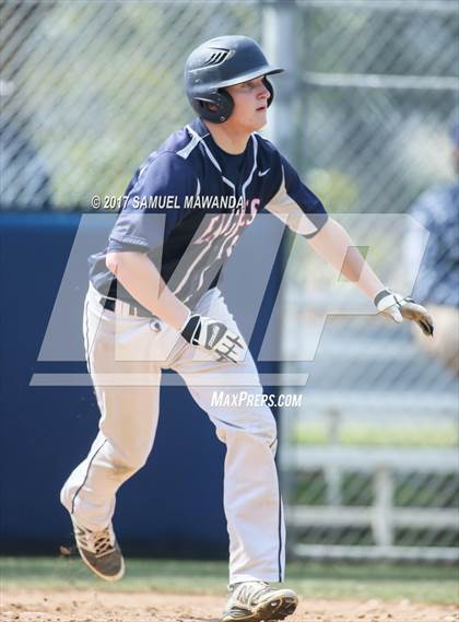 Thumbnail 2 in Brentwood School vs. Verdugo Hills photogallery.