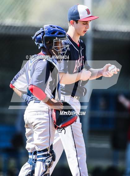 Thumbnail 3 in Brentwood School vs. Verdugo Hills photogallery.