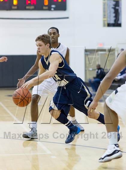 Thumbnail 3 in Franklin Regional vs. Gateway photogallery.