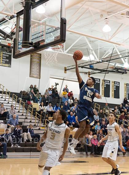 Thumbnail 3 in Franklin Regional vs. Gateway photogallery.