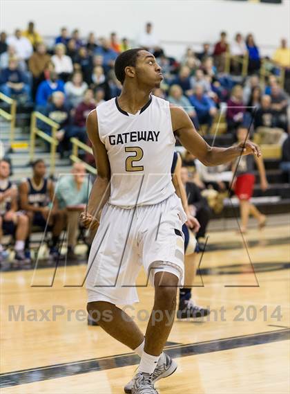 Thumbnail 1 in Franklin Regional vs. Gateway photogallery.