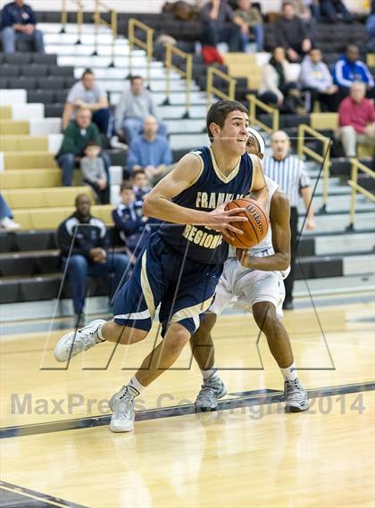 Thumbnail 2 in Franklin Regional vs. Gateway photogallery.