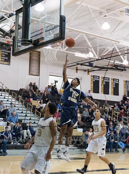 Thumbnail 1 in Franklin Regional vs. Gateway photogallery.