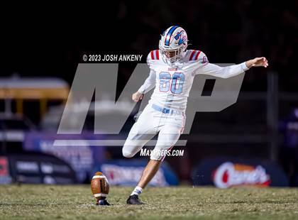 Thumbnail 2 in Zachary @ Catholic-B.R. photogallery.