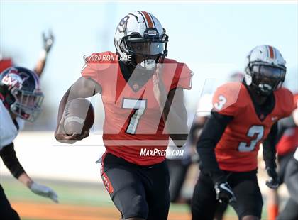 Thumbnail 3 in Mustang @ Putnam City photogallery.