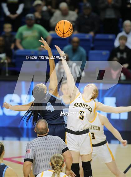 Thumbnail 1 in DeQueen vs. Pulaski Academy (AAA 4A State Final) photogallery.