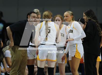 Thumbnail 2 in DeQueen vs. Pulaski Academy (AAA 4A State Final) photogallery.