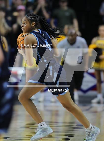 Thumbnail 1 in DeQueen vs. Pulaski Academy (AAA 4A State Final) photogallery.