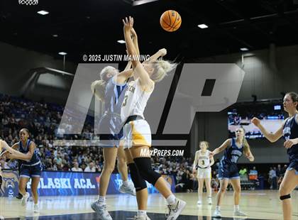 Thumbnail 2 in DeQueen vs. Pulaski Academy (AAA 4A State Final) photogallery.