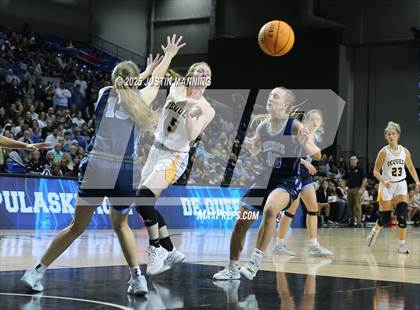 Thumbnail 2 in DeQueen vs. Pulaski Academy (AAA 4A State Final) photogallery.